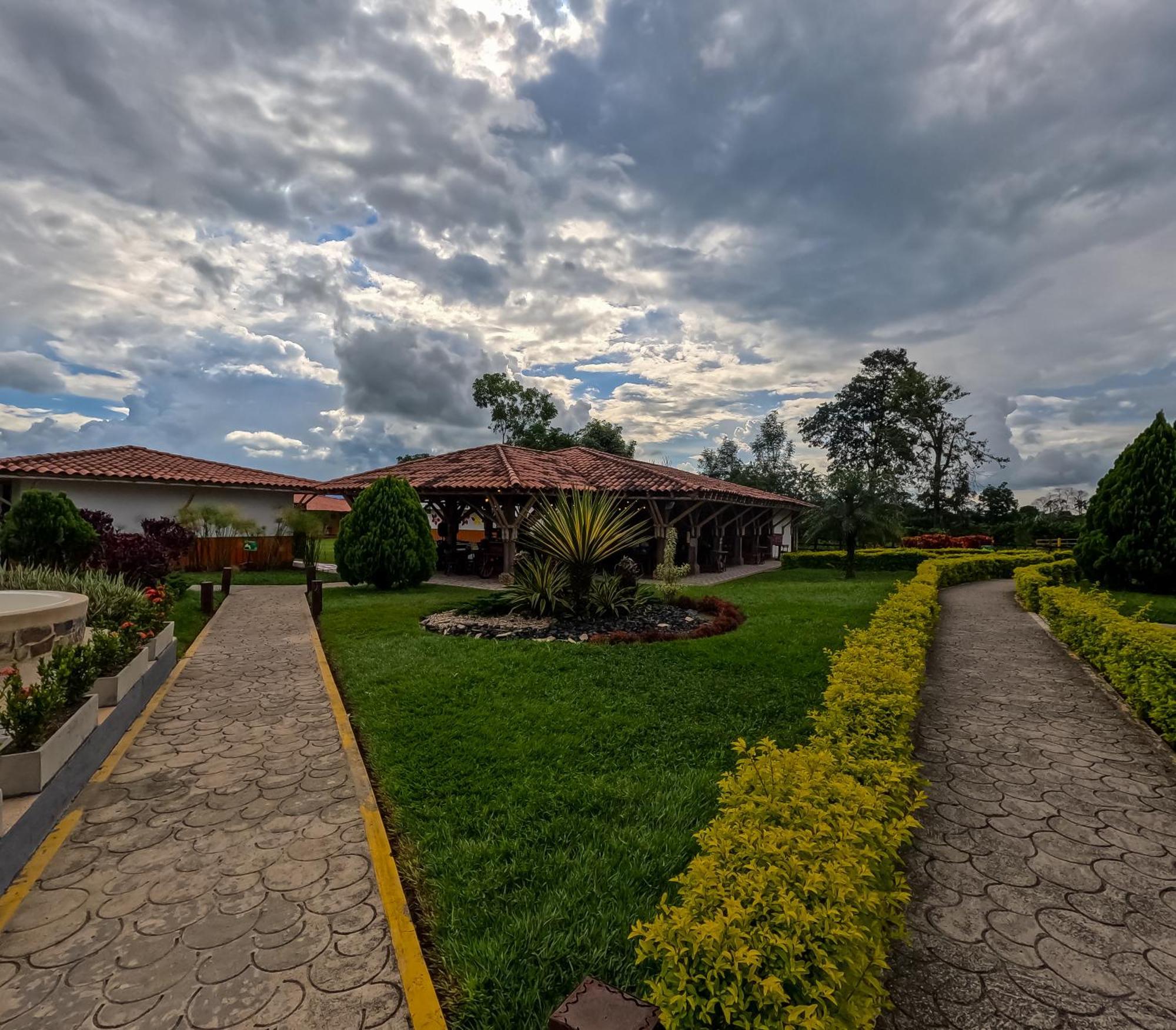 Hotel Parque De Los Arrieros Montenegro Eksteriør billede